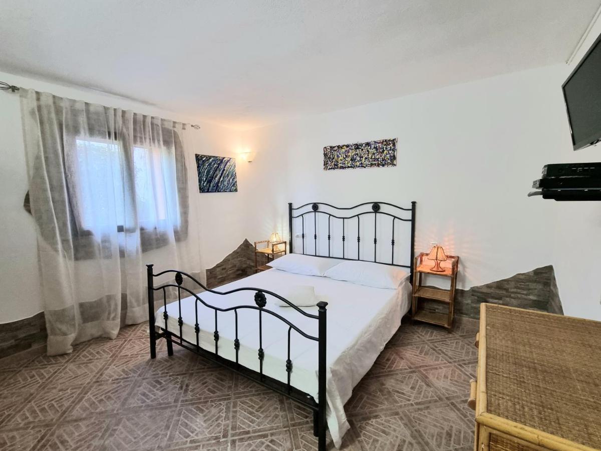 *Appartamento Con Ampia Veranda Vicino Al Mare * Porto San Paolo  Εξωτερικό φωτογραφία
